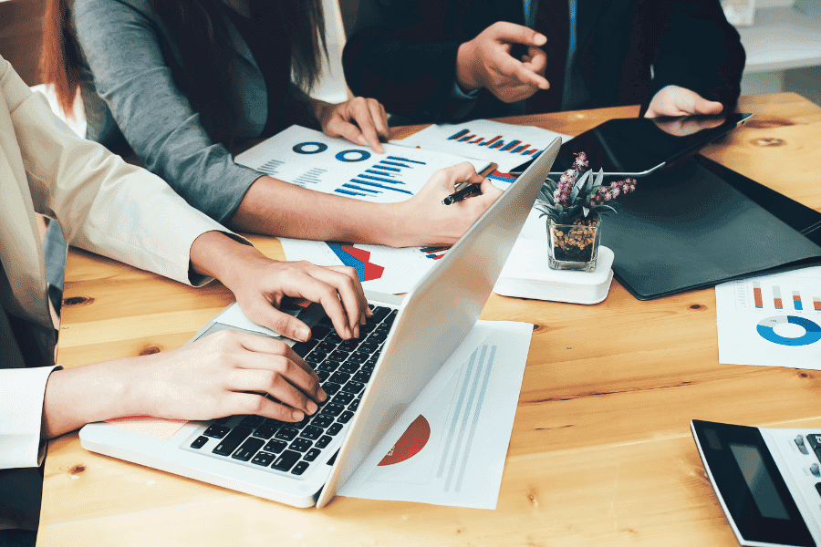 Auditoria de Marketing: Por que todo CEO deveria ter um olhar externo sobre seus dados?